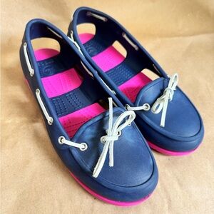 Crocs Blue & Fuchsia Beach Line Boat Shoes Loafers. Size 7